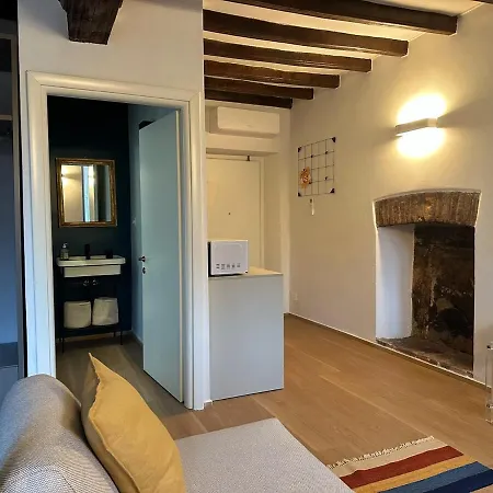 Il Gioiellino Di Borgo Po 아파트